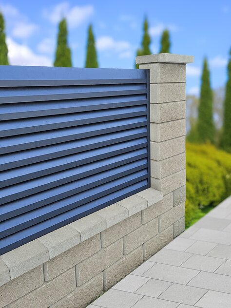 ALFA BLOCK jednostranne štiepaná - pravý roh 3BFP 40x20x15cm bielosivá