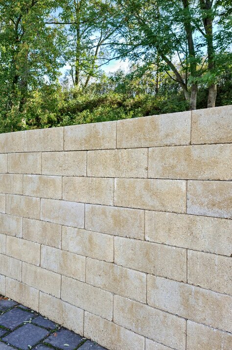 DEMI BLOCK základný kameň 40/20/15 aprico