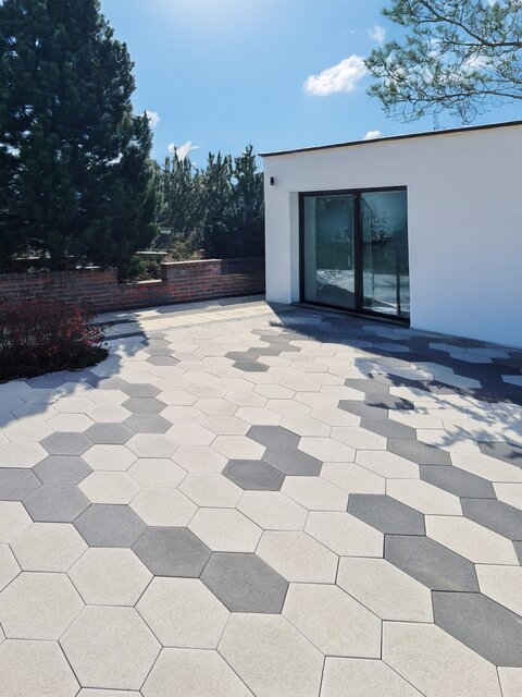 Dlažba H-E-X City 12 cm trýskano-kartáčovaná biela priečna polovička