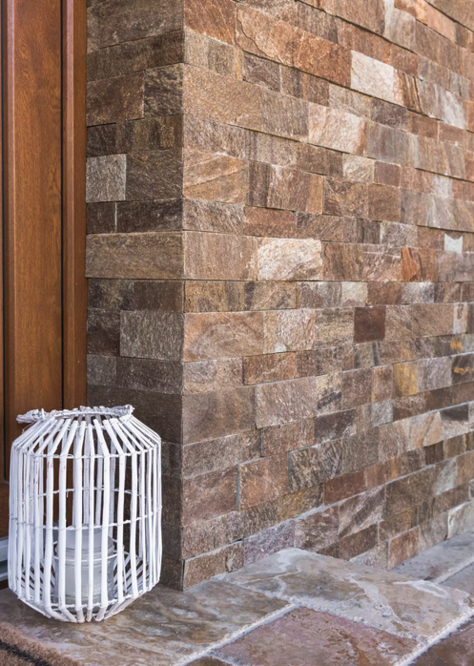 Formátovaný kameň - pílený obklad Gneis prírodný povrch G55 Gneis výška pásu 5 cm