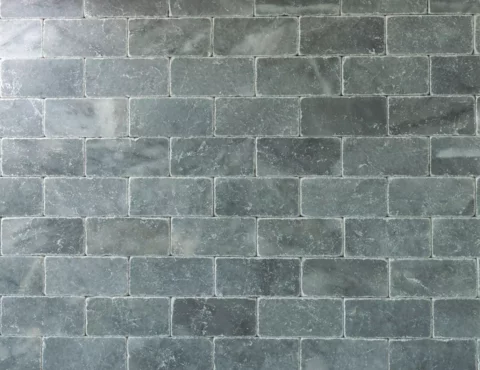 Formátovaný kameň - pílený obklad Mramor mramor AM 88 úprava antik 15x7,5x1 cm