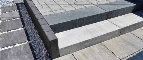 Palisáda INA 20x10x40cm grafitová