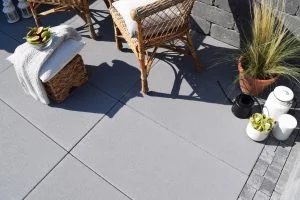 Platňa MAXIMA naturo 8 cm strieborná