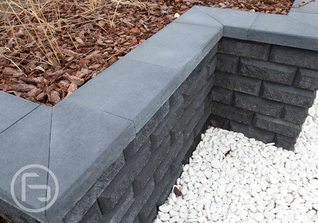 Plotová strieška Ferobet rovná 50x30x6,5cm antracitová