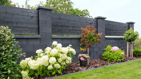 Plotová strieška Ferobet stĺpiková rovná 50x50x6,5 cm antracitová