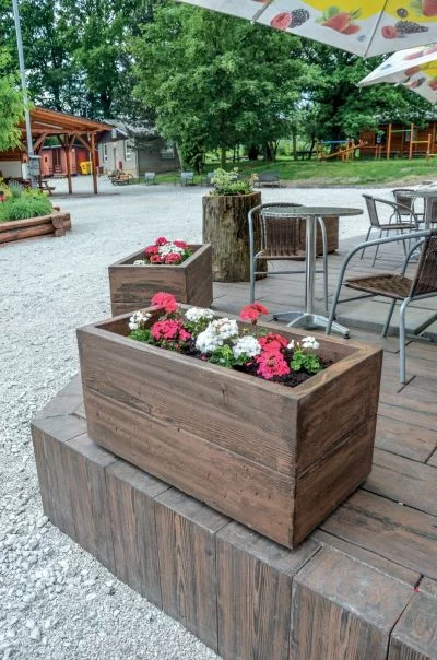 Presbeton kvetináč BARK 2 45x90x45 cm hnedo/ čierna