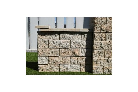 Tvárnica CASSER DUO 3B stĺpový prvok 3-strany štiepané 40x20x15 cm latte