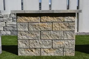 Tvárnica CASSER DUO celý 2-strany štiepané 40x20x15 cm dolomite