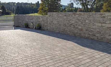 Zámková Dlažba ARRET Š15 8cm čadič tieňovaný